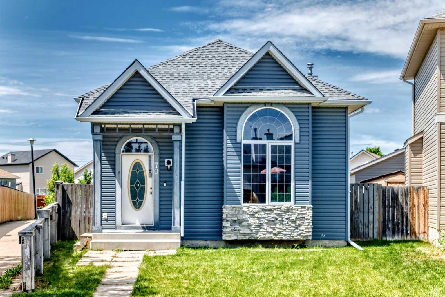 70 Coville Square NE, T3K5E4
