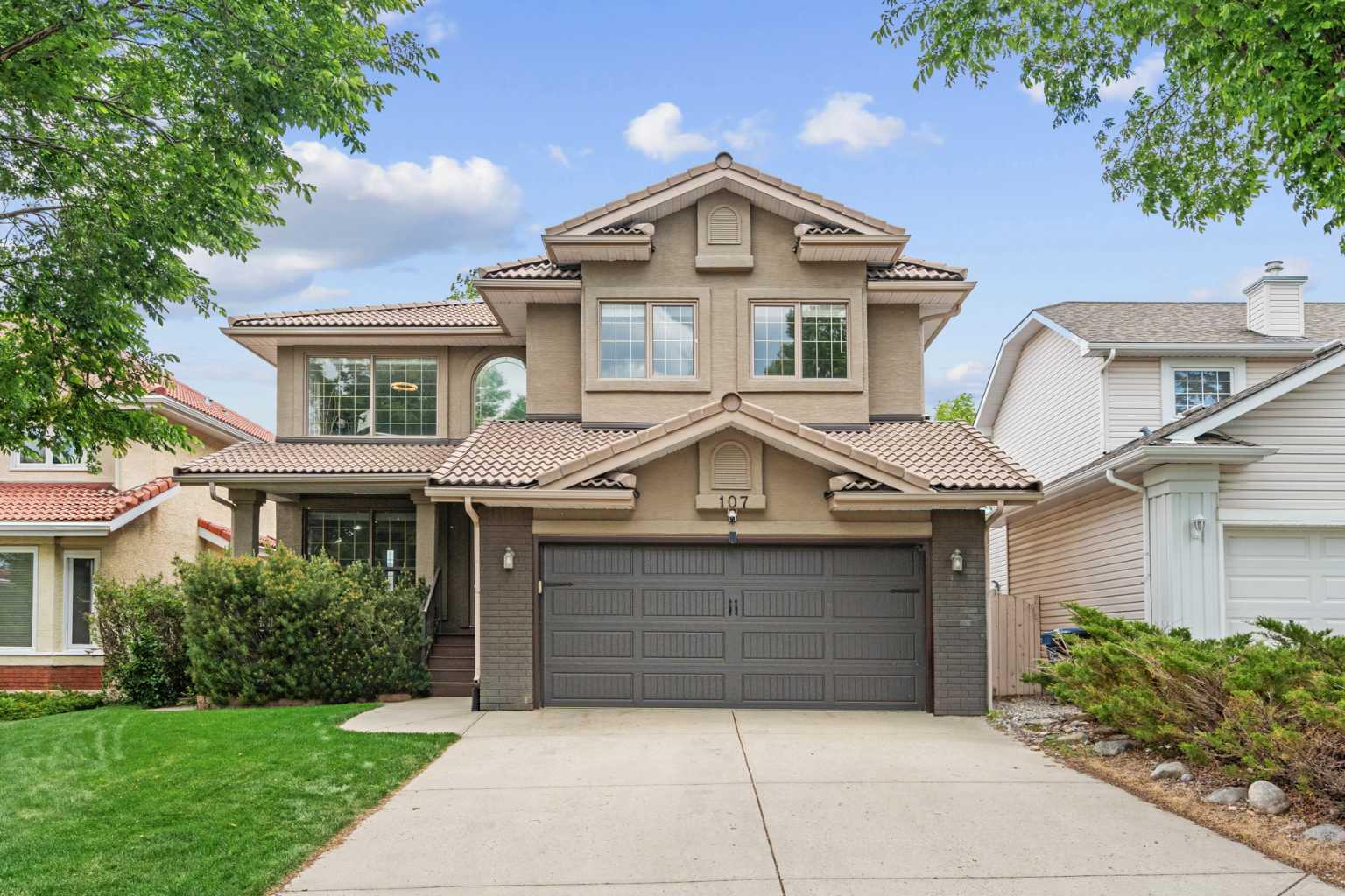 107 Edgebrook Circle NW, T3A 5A4