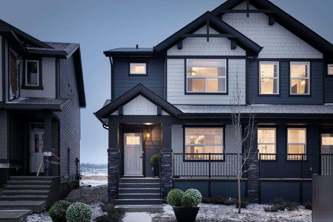 640 Legacy Circle SE, T2X4T5