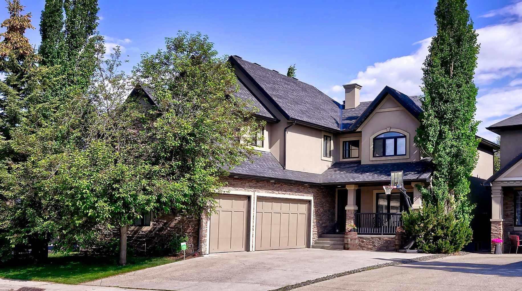 30 Aspen Meadows Park SW, T3H 5Z7