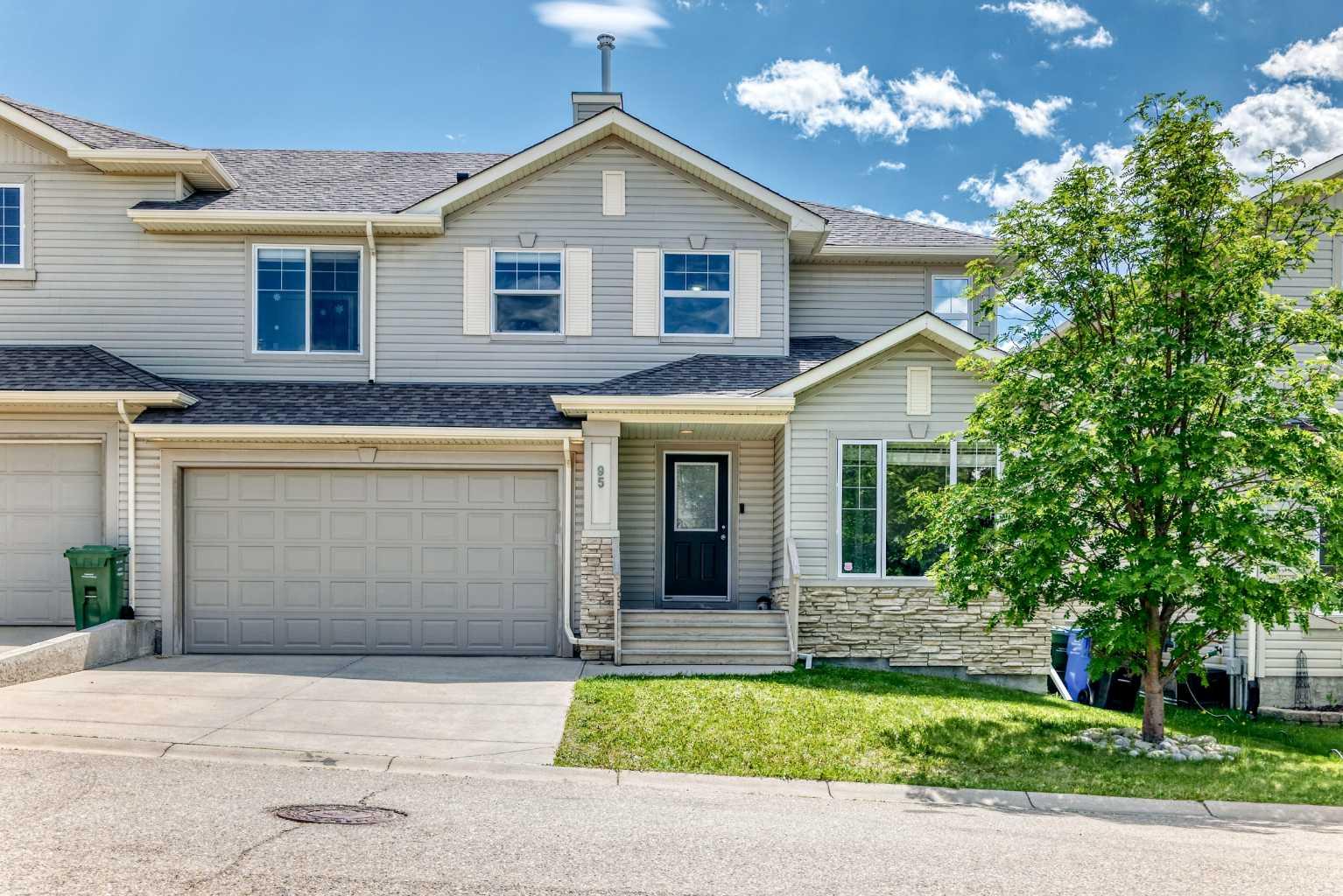 95 Rockledge Terrace NW, T3G 5R9