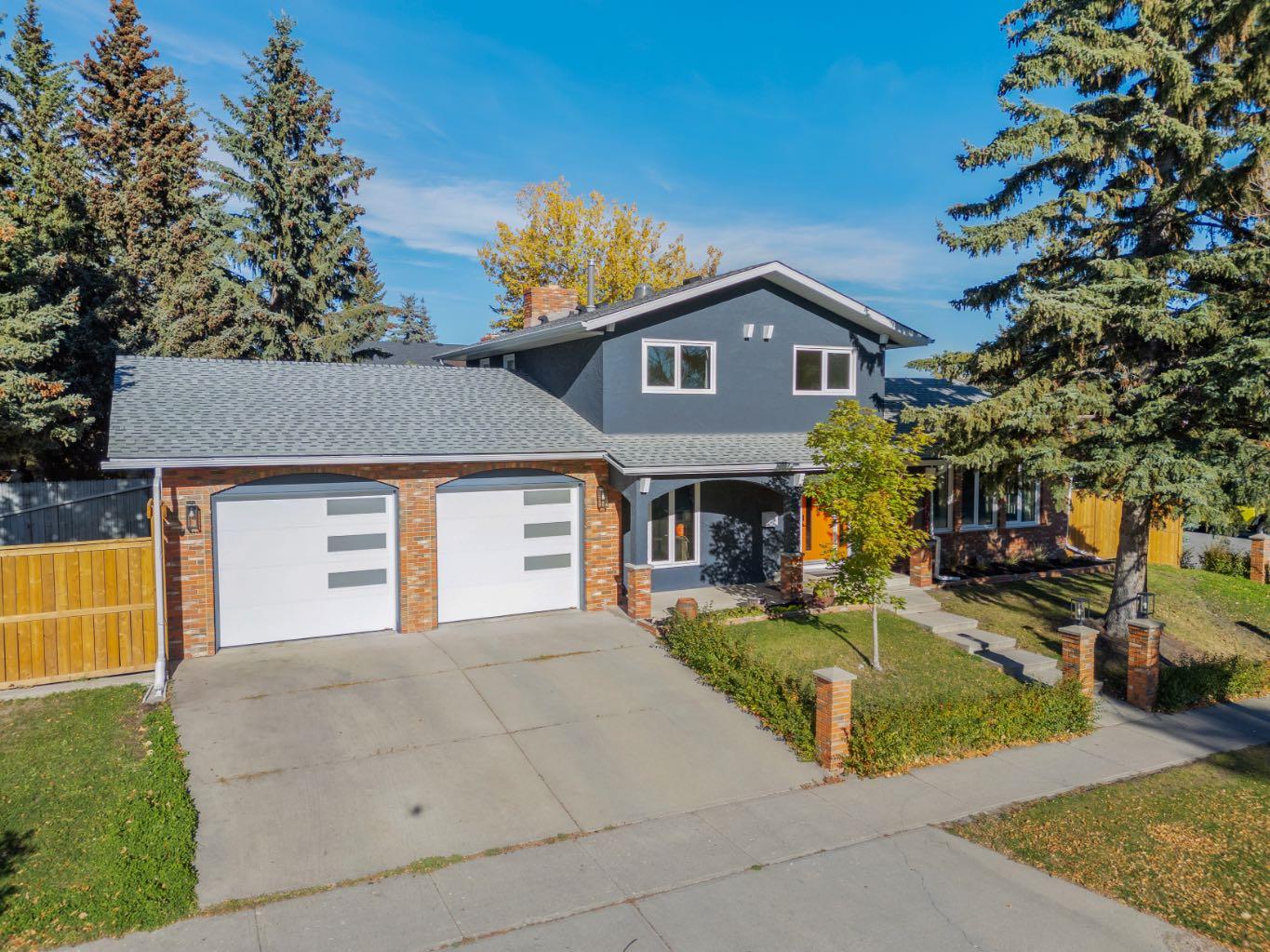 263 Silvergrove Place NW, T3B 4T5