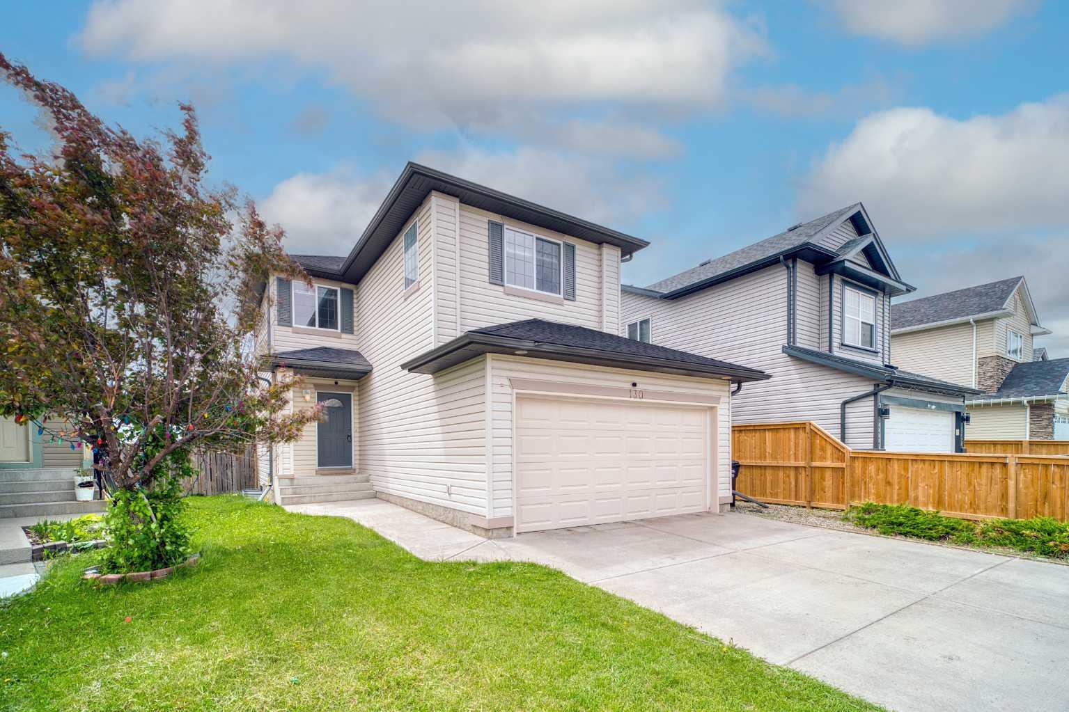 130 Somerglen Way SW, T2Y 4B2