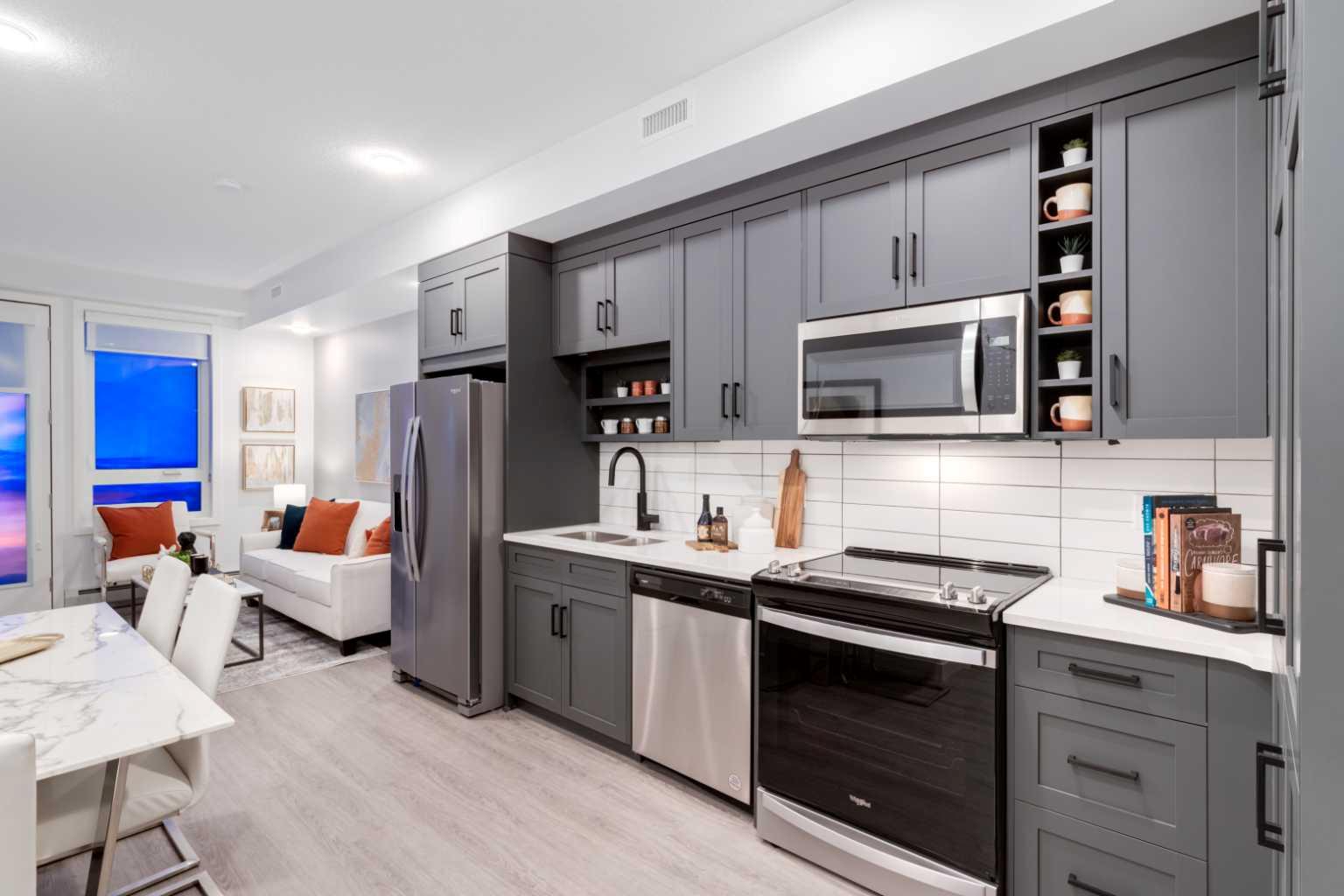 513, 3107 Warren Street NW, T3B 6N7