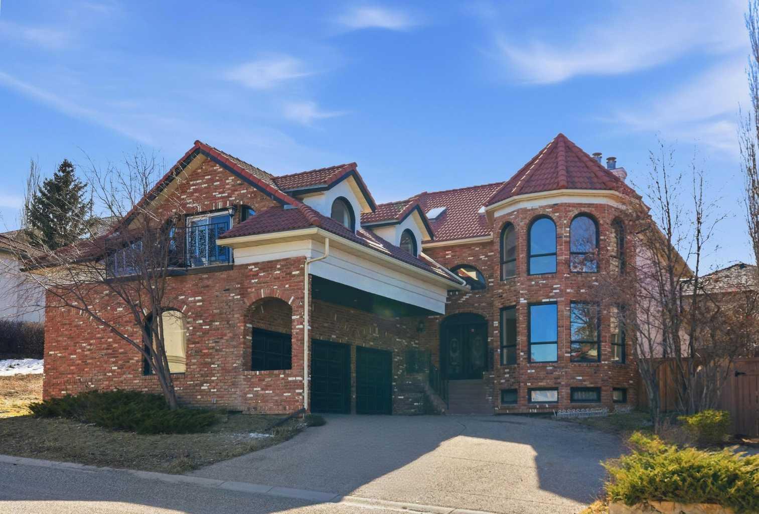 91 Patterson Crescent SW, T3J 2B9