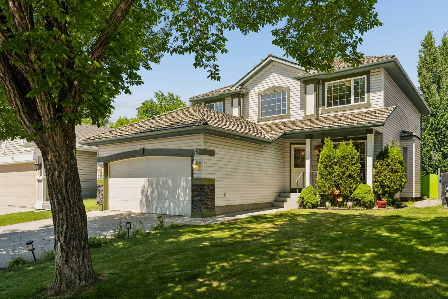 72 Douglas Glen Heights SE, T2Z 3T5