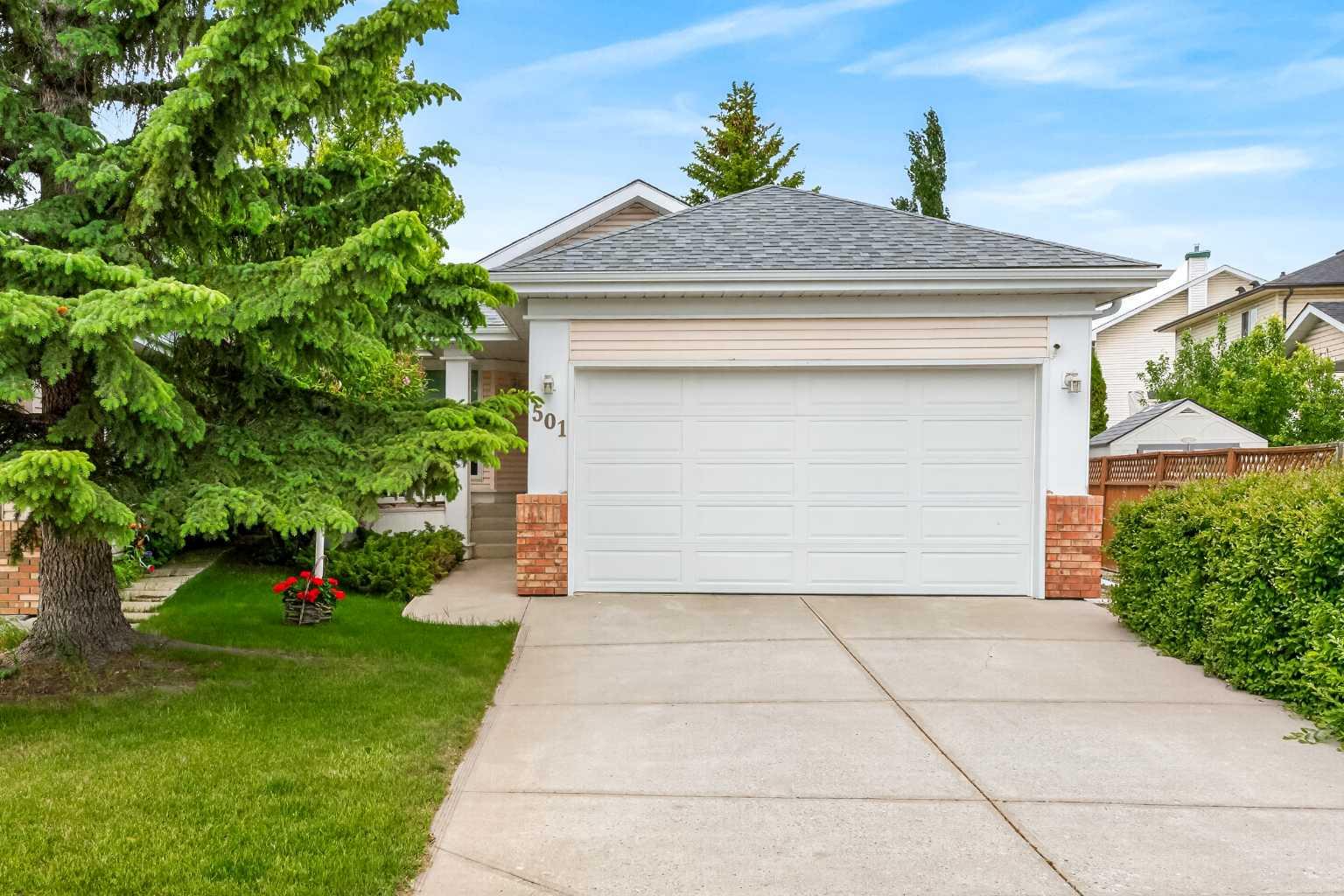501 Coral Keys Villas NE, T3J3L8