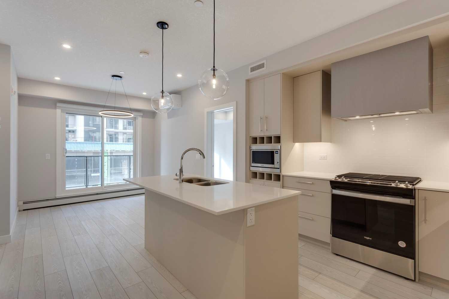 206, 8370 Broadcast Avenue SW, T3H 6L3