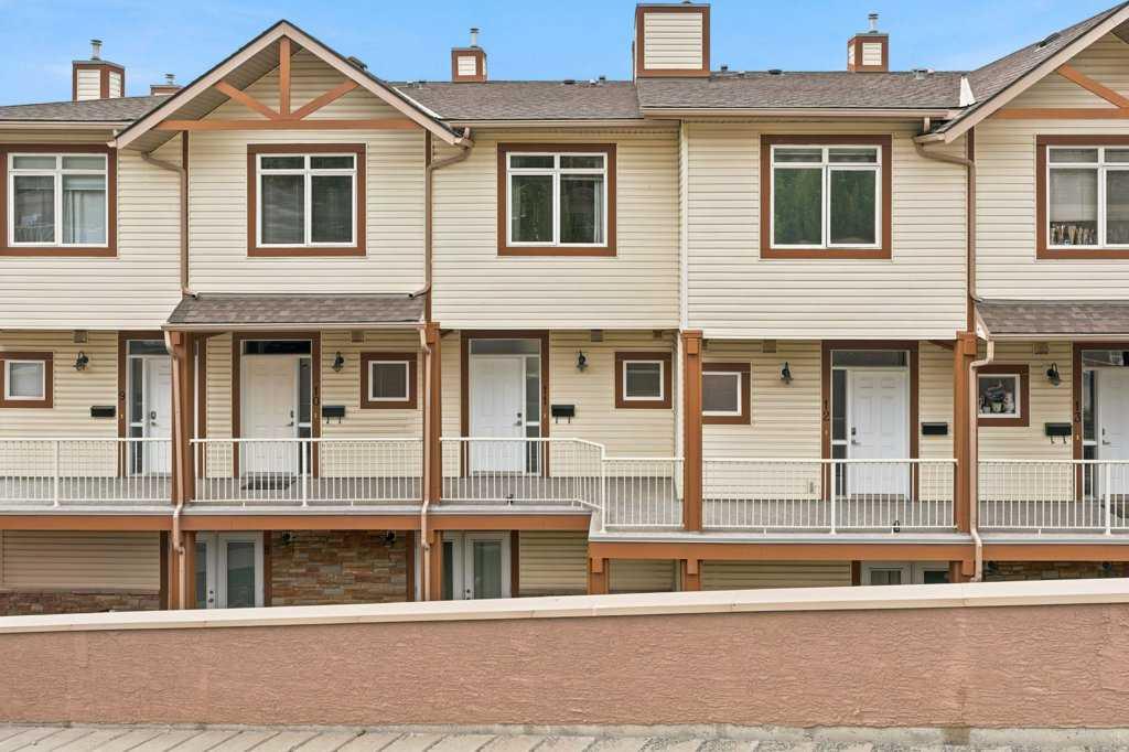 11, 133 Rockyledge View NW, T3G 5X2