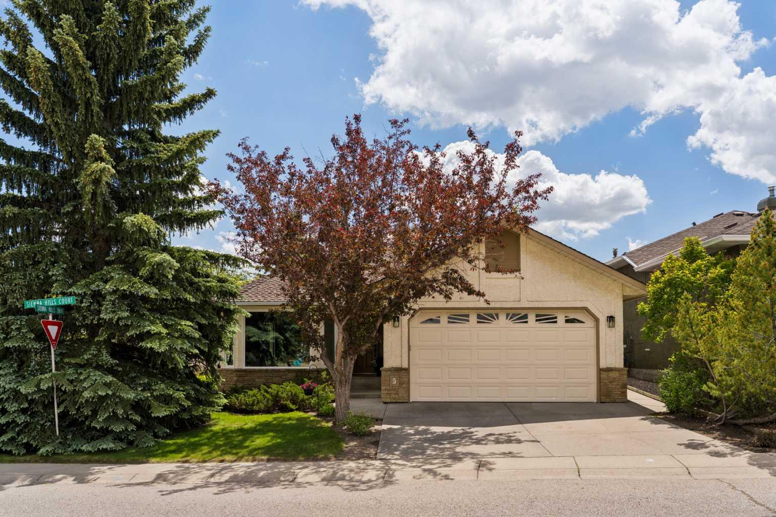 5 Sienna Hills Court SW, T3H 2W3