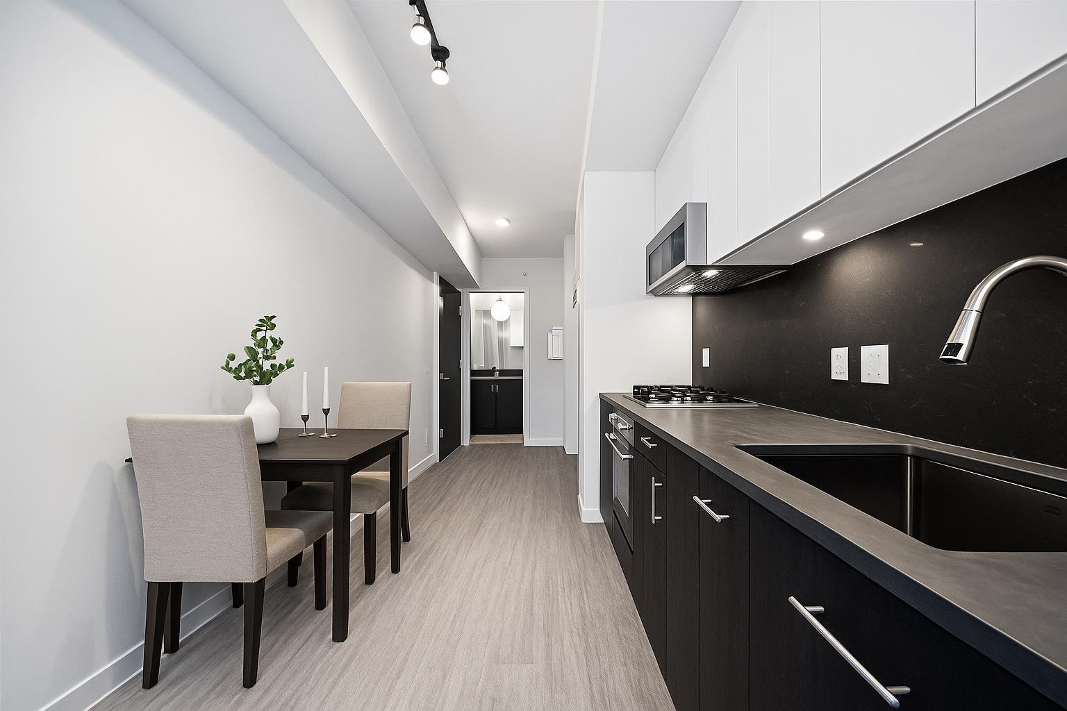 704, 730 2 Avenue SW, T2P 1R8
