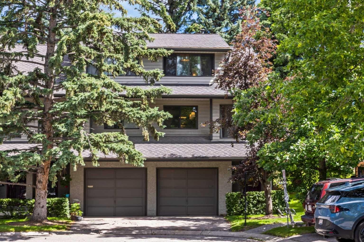 16, 140 Point Drive NW, T3B 4W3