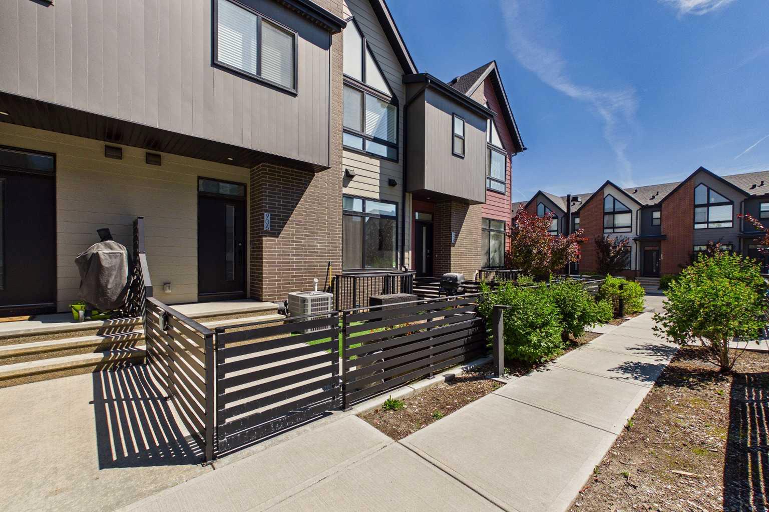 906 Sage Meadows Gardens NW, T3P 1K3