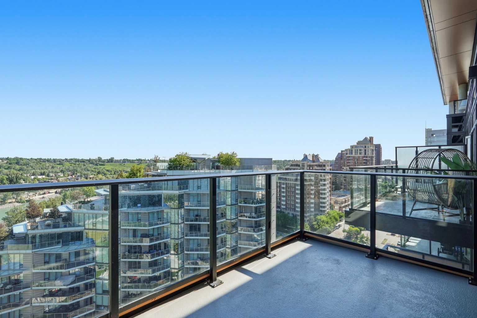 1612, 730 2 Avenue SW, T2P 1R8