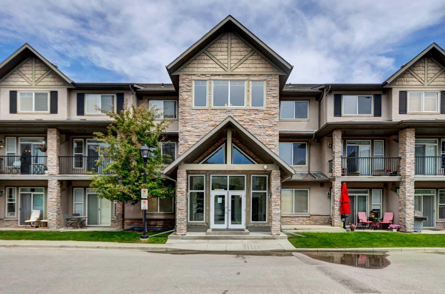 1222, 211 Aspen Stone Boulevard SW, T3H0K1