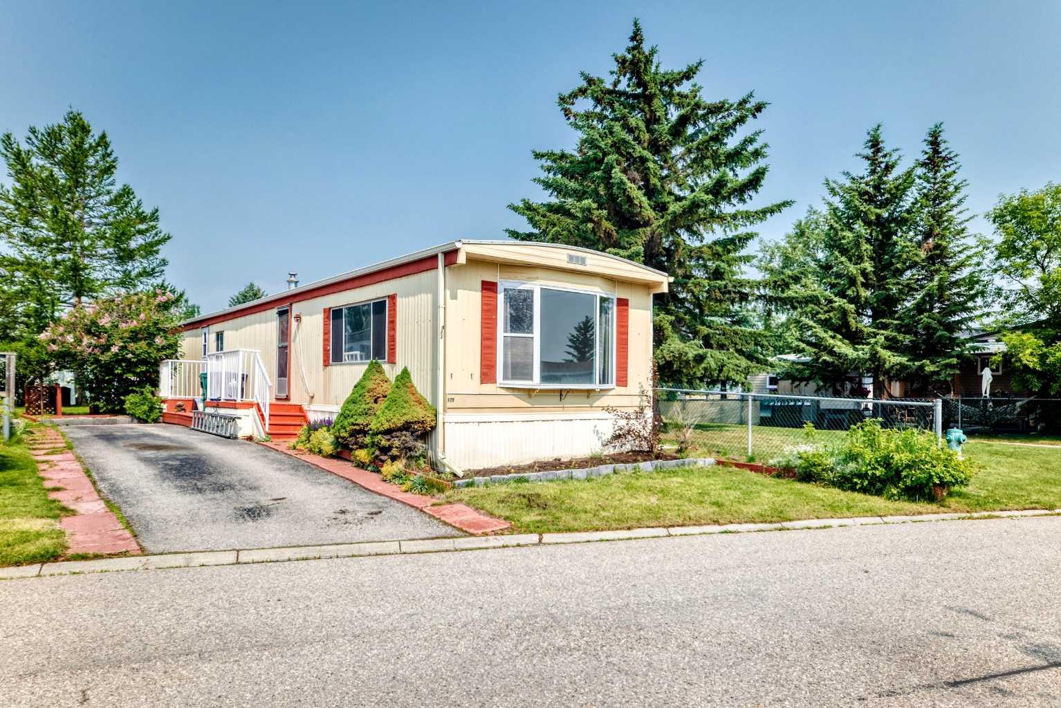 175, 99 Arbour Lake Road NW, T3G 4E4