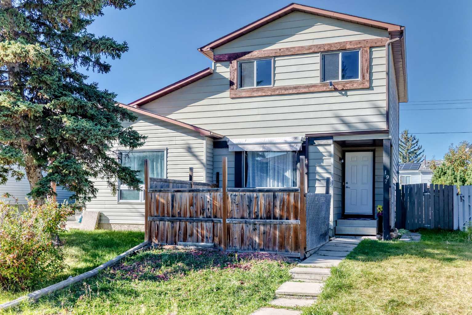 197 Cedardale Road SW, T2W5A8