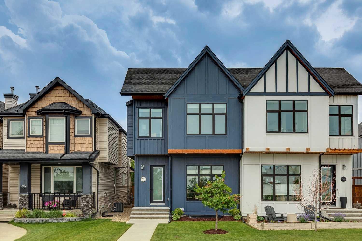 1329 Regal Crescent NE, T2E 5H4