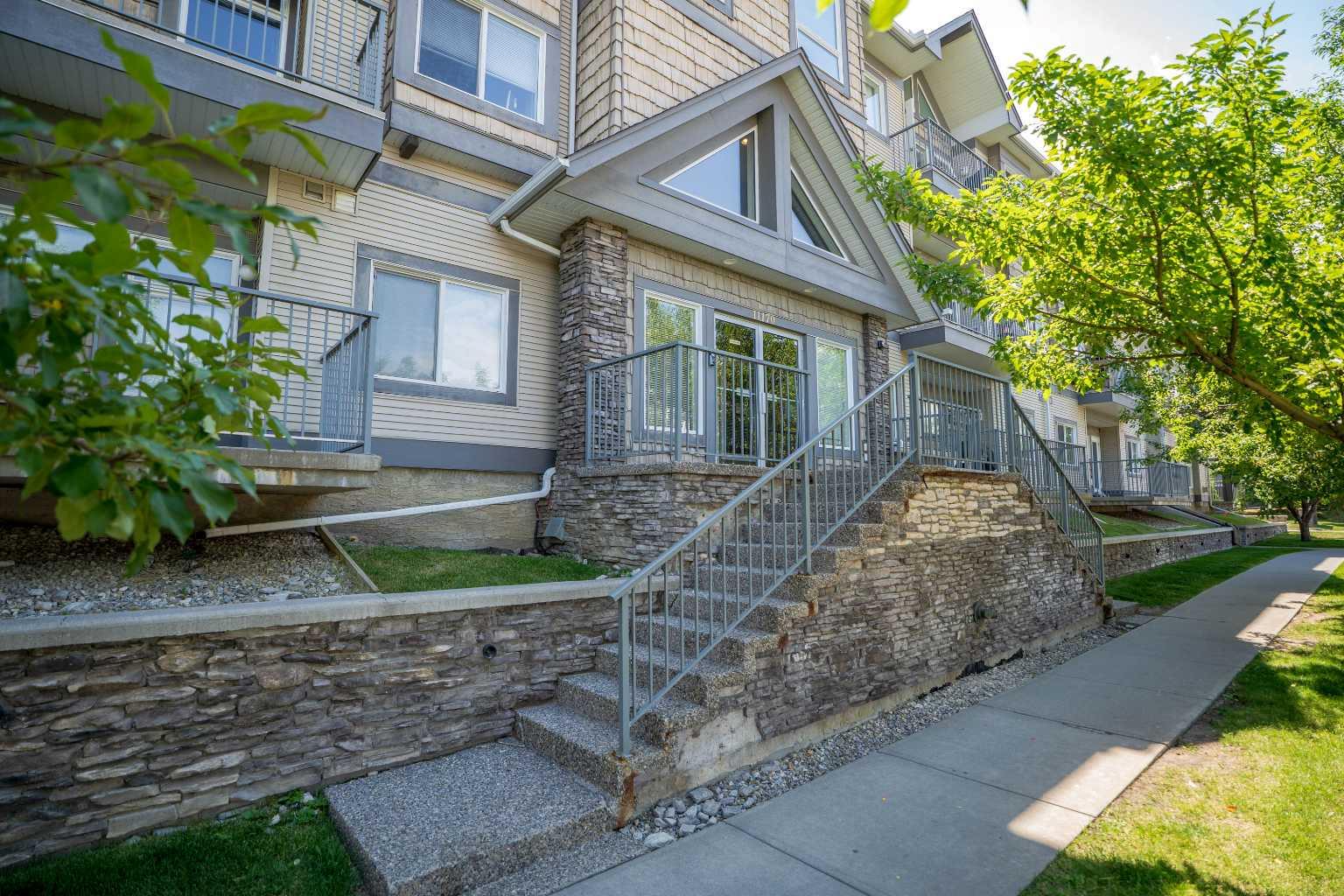 207, 11170 30 Street SW, T2W 6J2