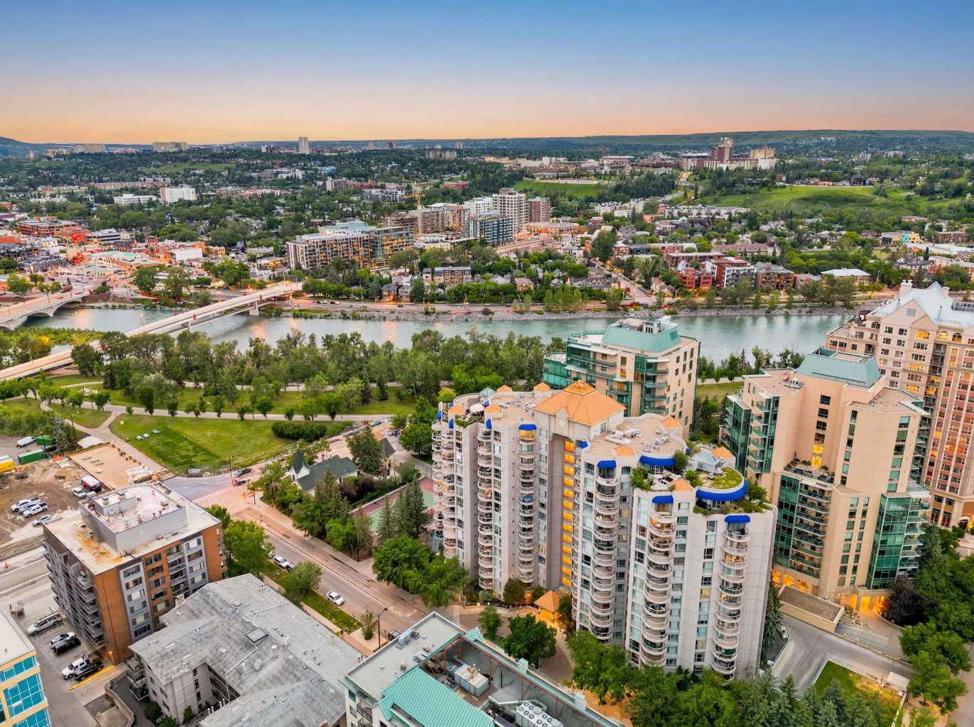104, 804 3 Avenue SW, T2P 0G9