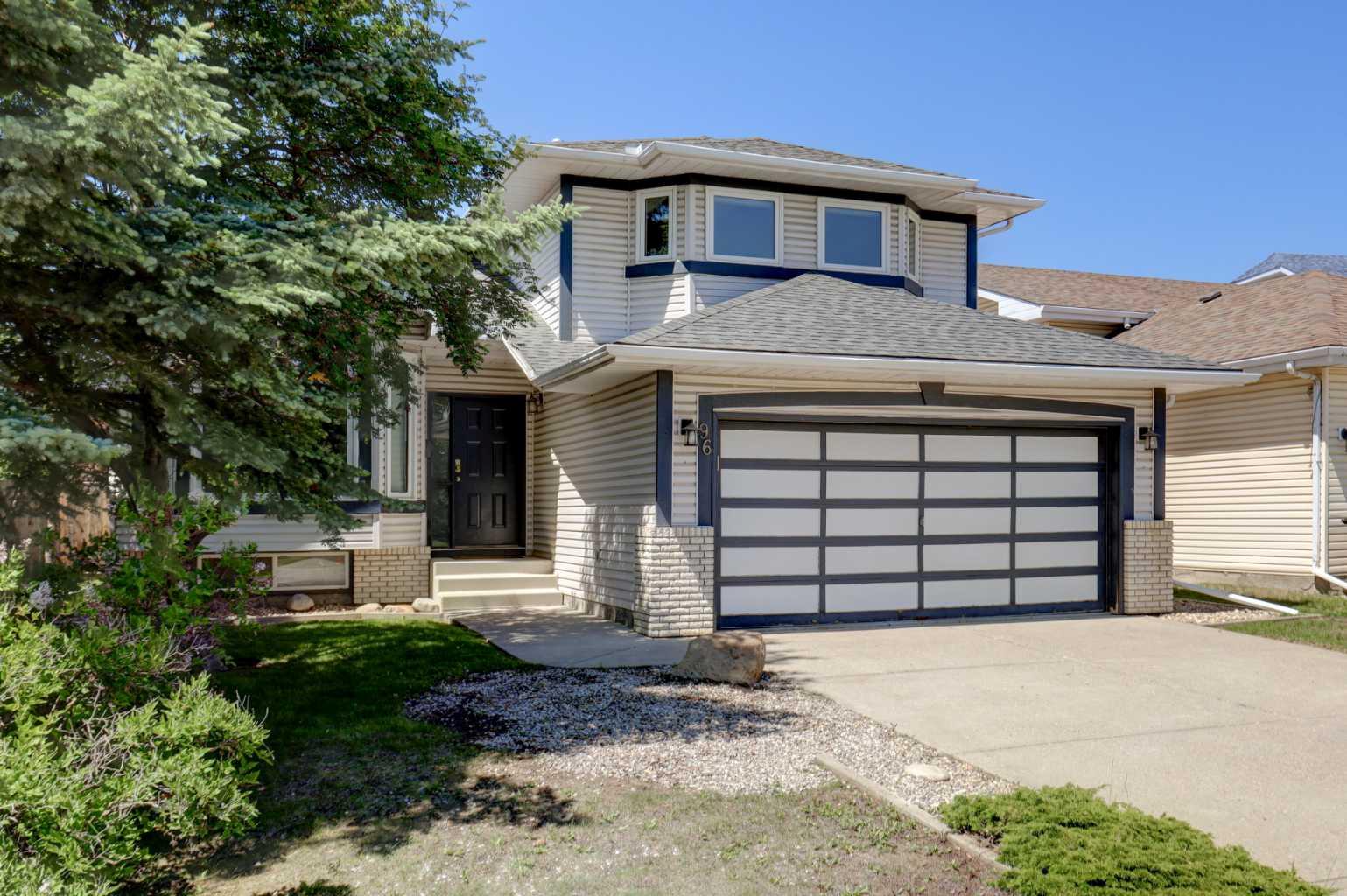 96 Hawktree Close NW, T3G 3T3