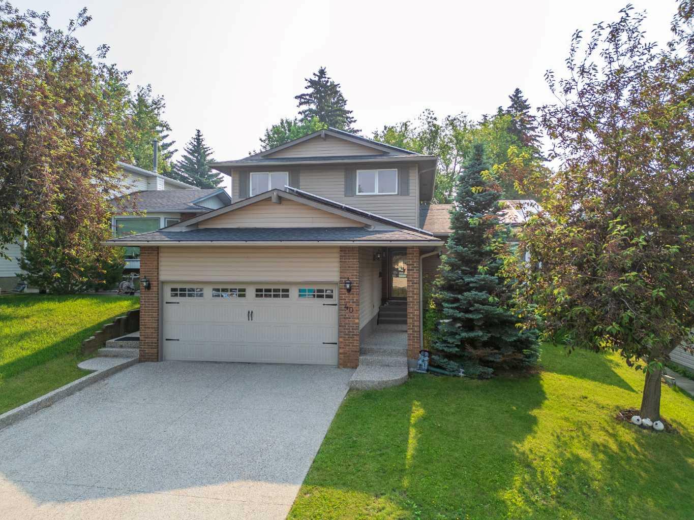 40 Silver Ridge Court NW, T3B4V5