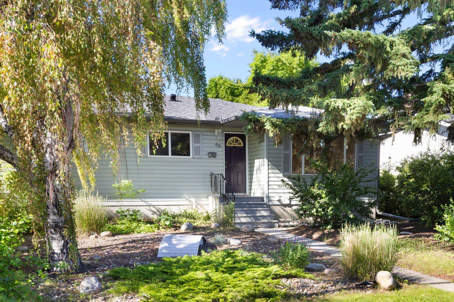 69 Winslow Crescent SW, T3C 2R3