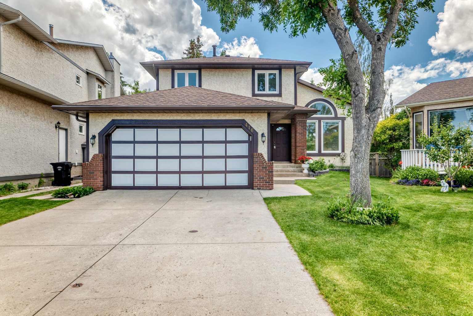 416 Hawkhill Place NW, T3G 3H8