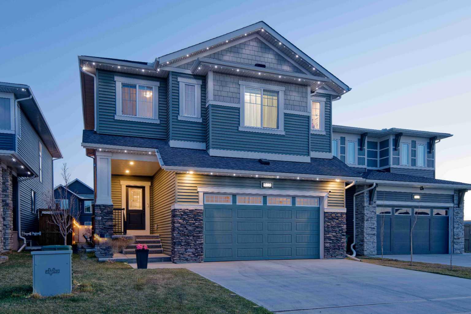 1595 Baywater Street SW, T4B 5K6