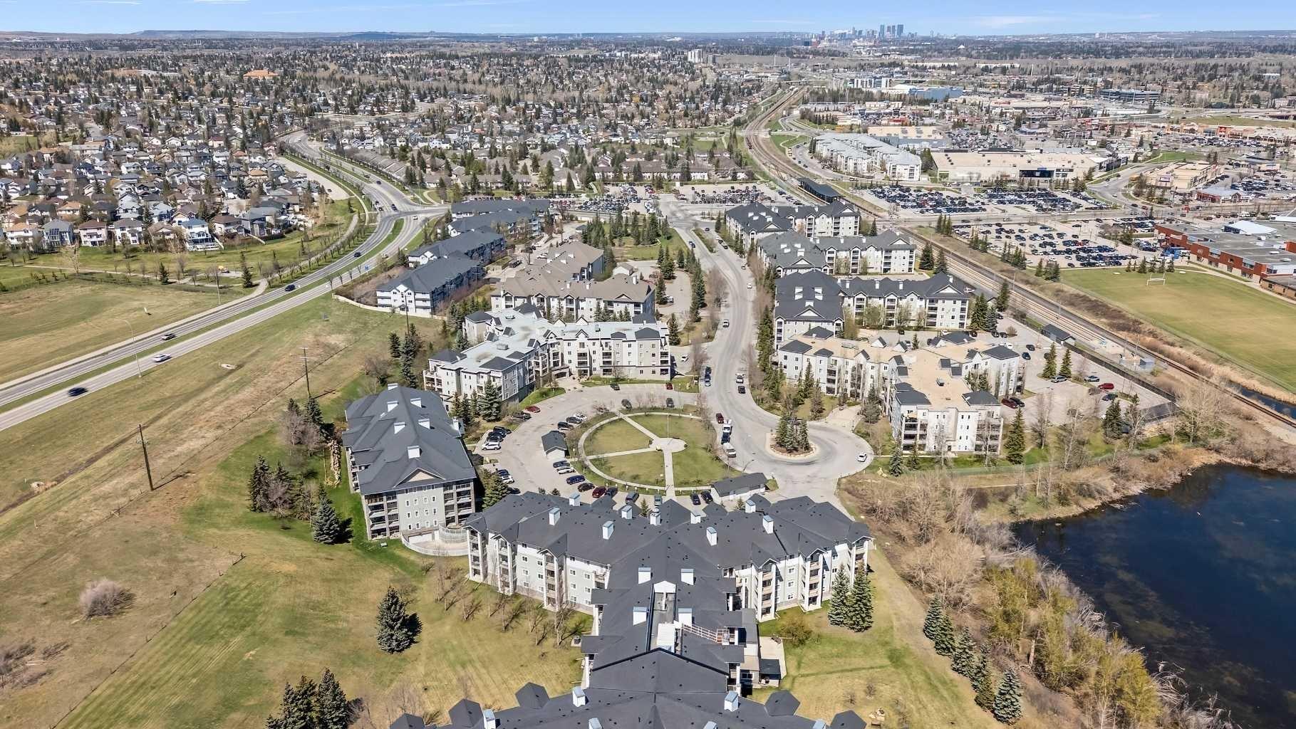 5301, 5500 Somervale Court SW, T2Y4M1