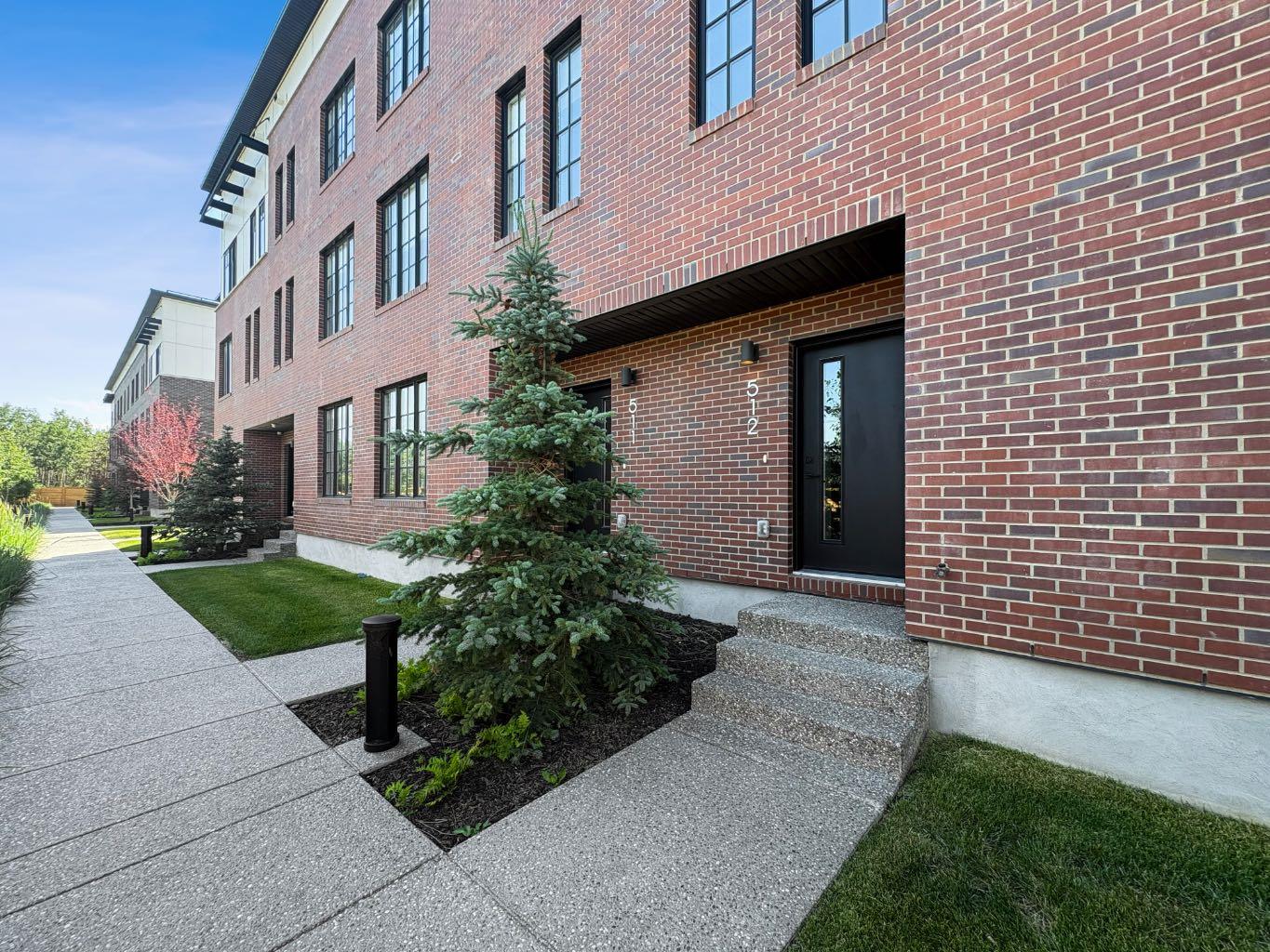 512, 8155 8 Avenue SW, T3H 6B1
