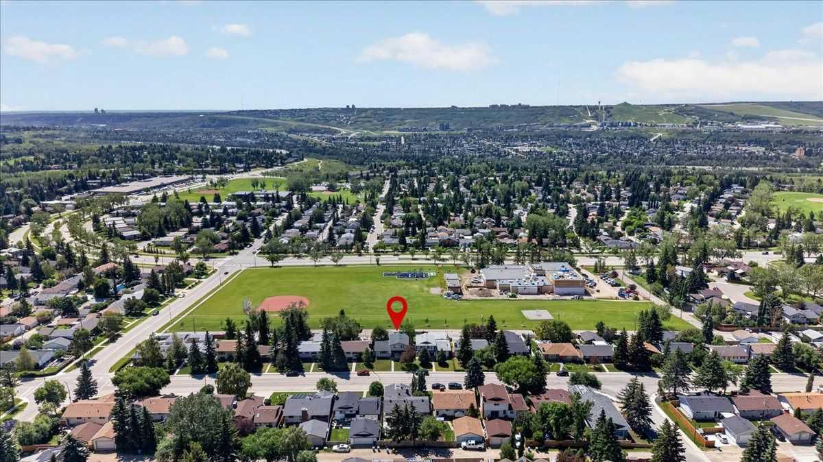 7327 Silver Springs Road NW, T3B 3X1