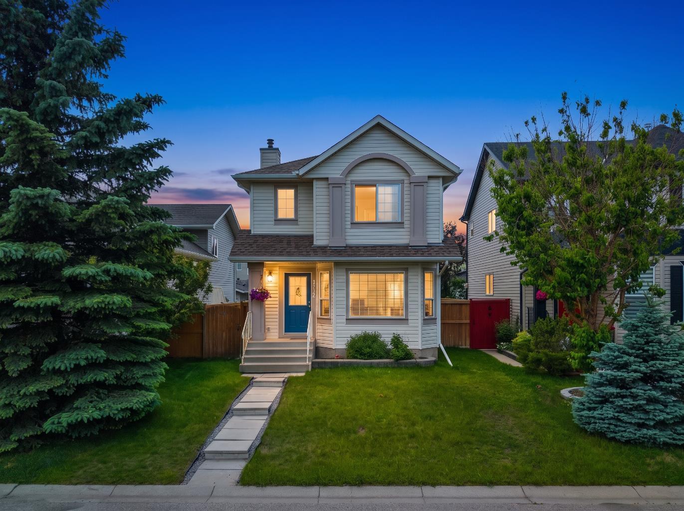 172 Citadel Bluff Close NW, T3G 5E3