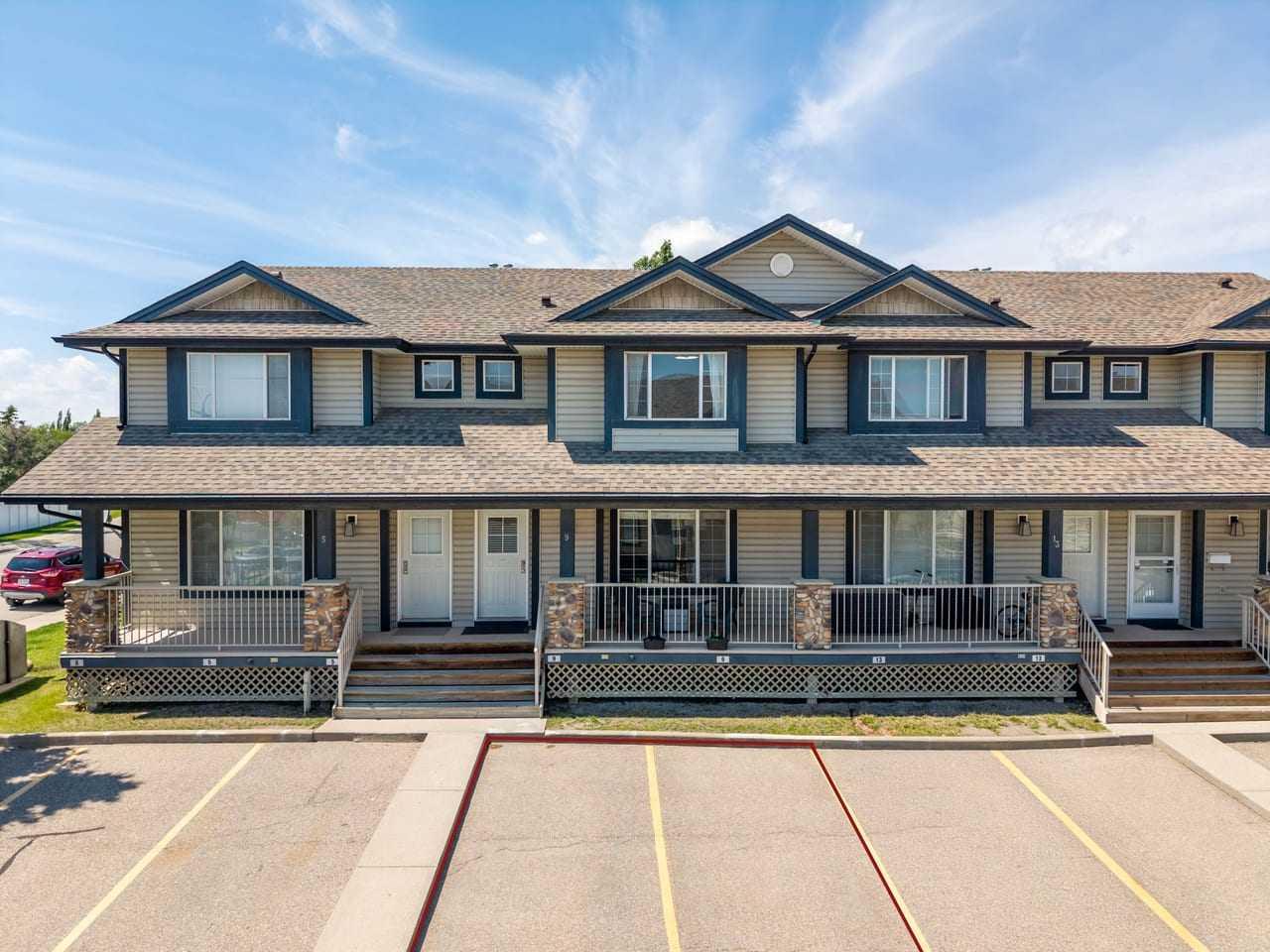 9 Citadel Point NW, T3G 5L2