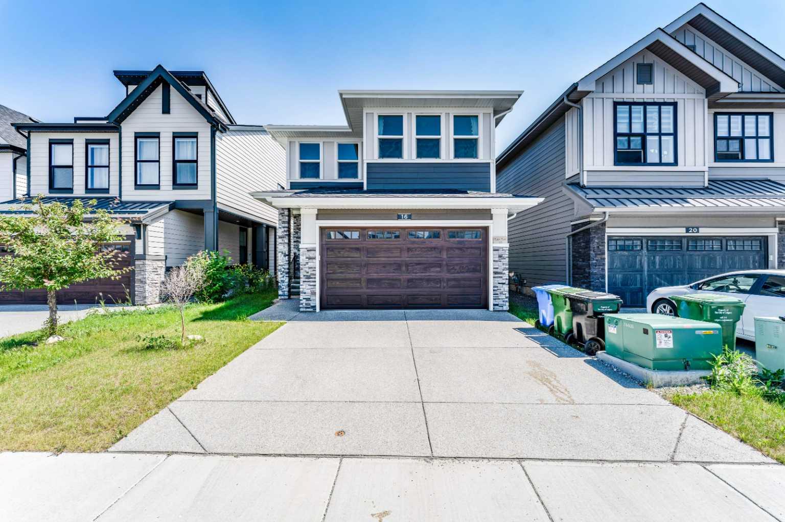 16 West Grove Link SW, T3H 6E3