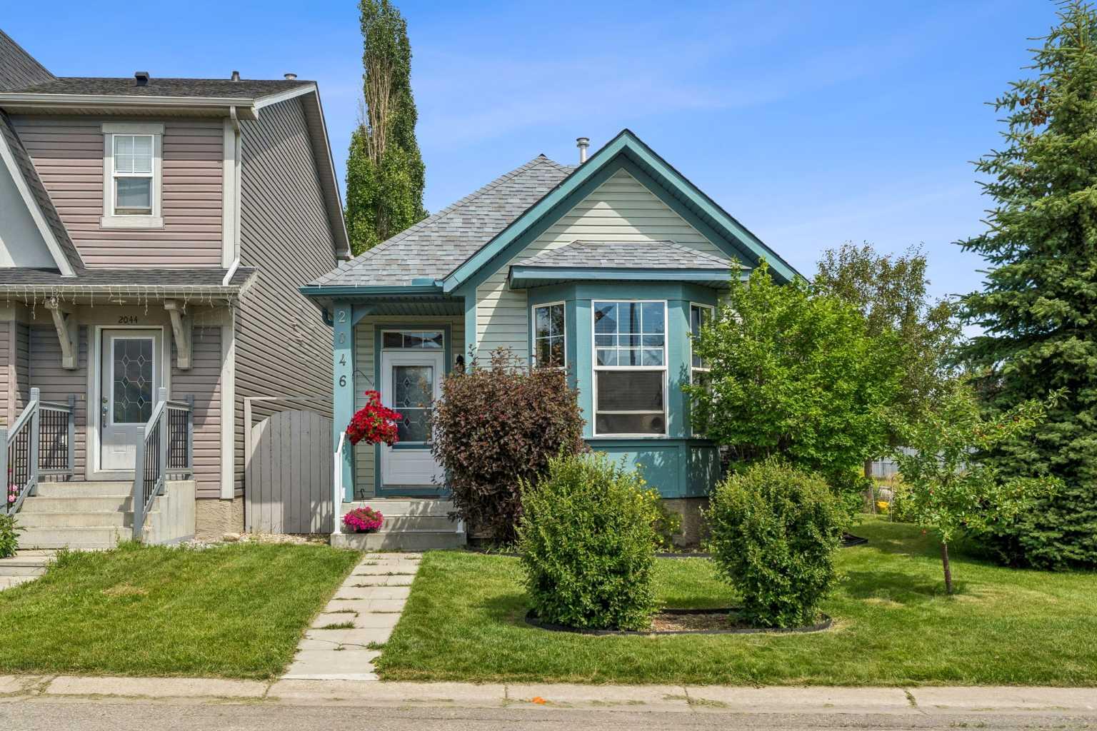 2046 New Brighton Gardens SE, T2Z 4X4