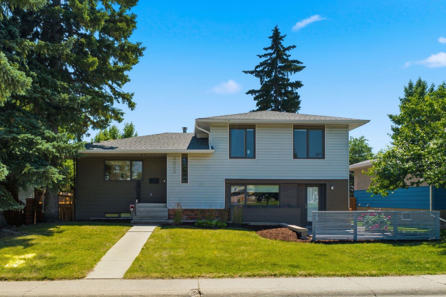 4935 10 Avenue SW, T3C 0M3