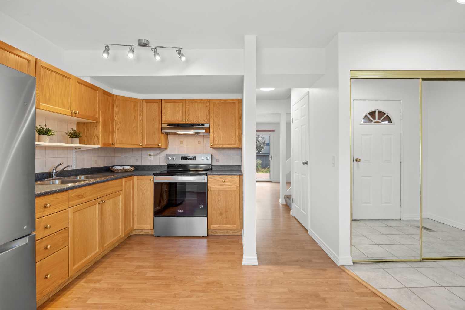 605, 6223 31 Avenue NW, T3B 3X2