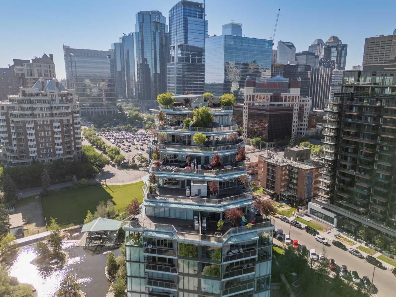 701, 738 1 Avenue SW, T2P 5G8