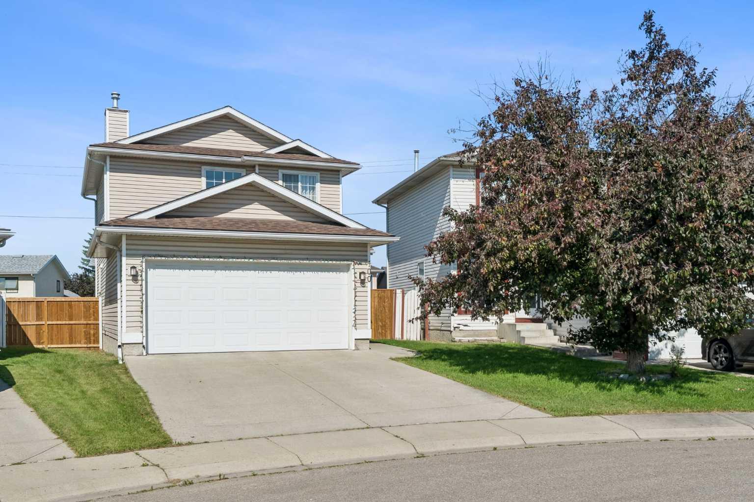 100 Applemont Close SE, T2A 7S3