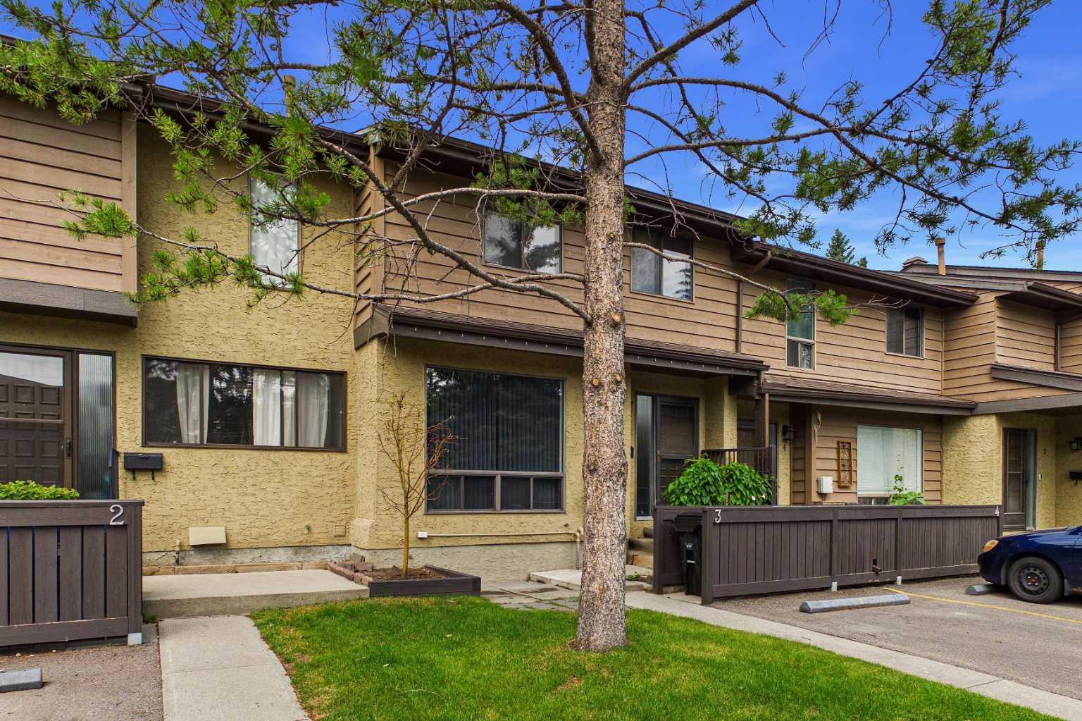 3, 2300 Oakmoor Drive SW, T2V 4N7