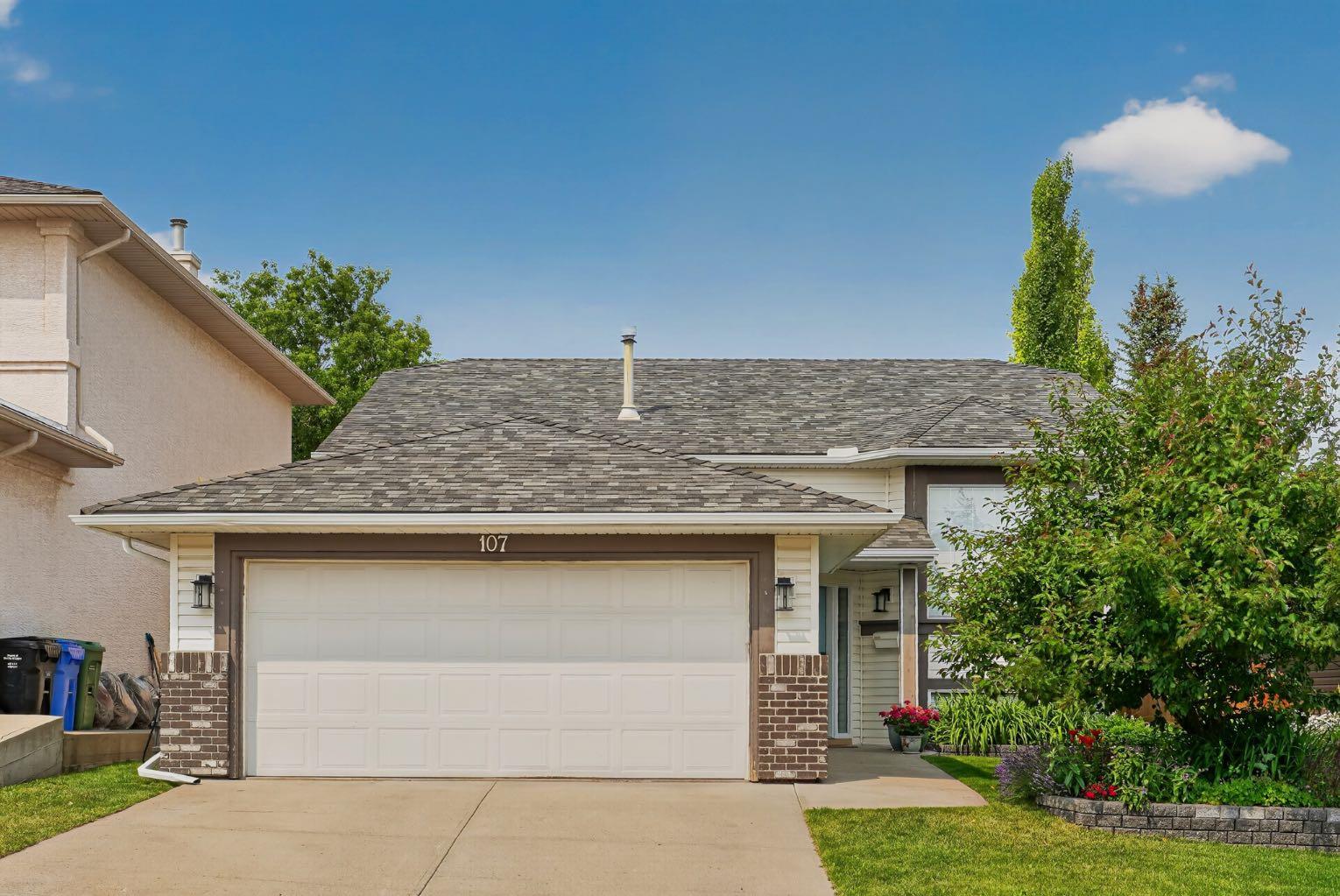 107 Edgevalley Close NW, T3A 5E9