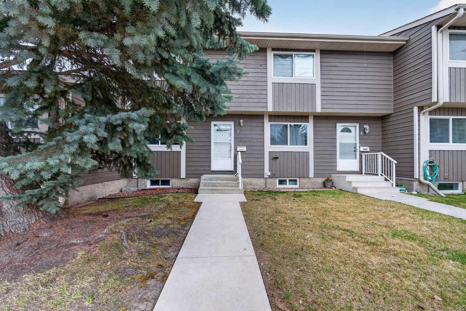 7, 14736 Deerfield Drive SE, T2J 5Y1