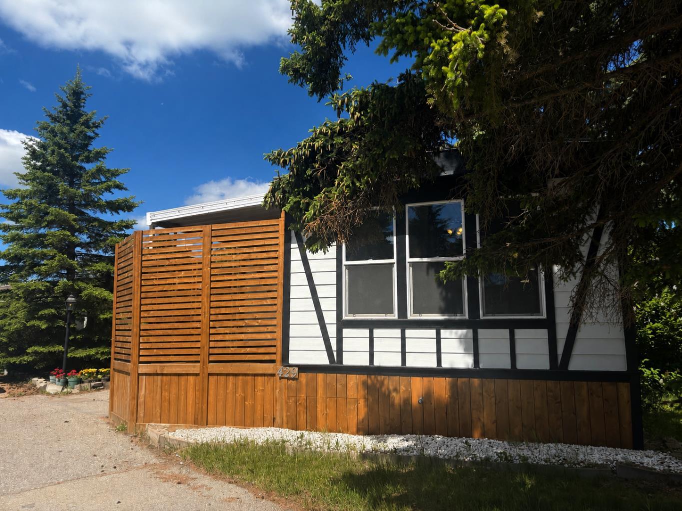 429, 3223 83 Street NW, T3B 5P2
