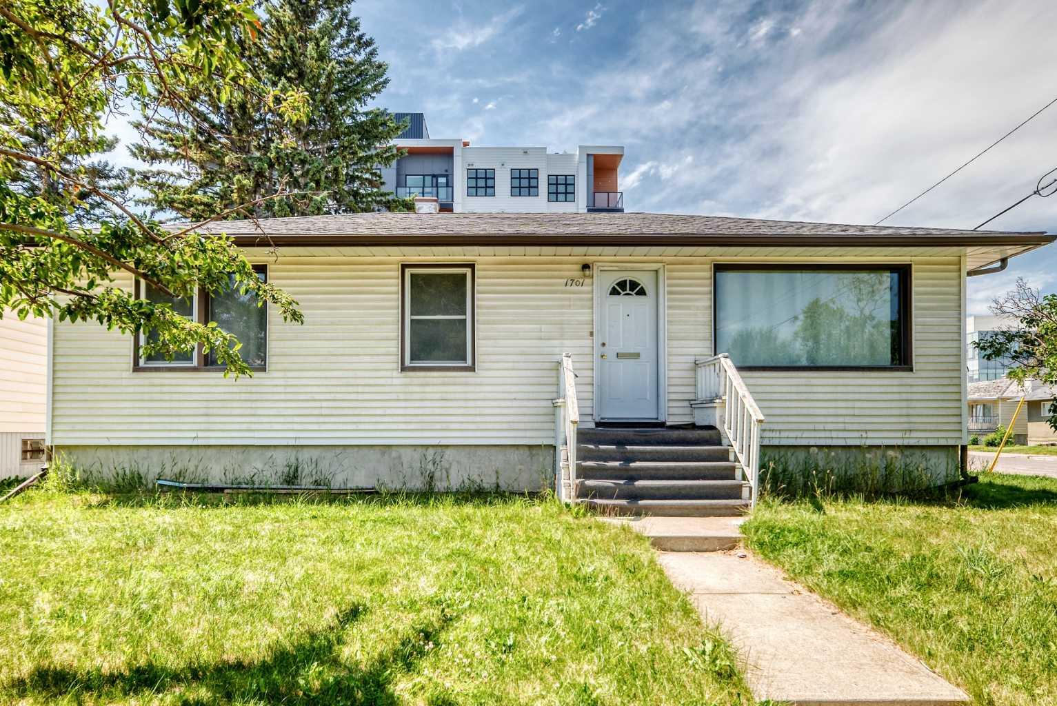 1701 32 Street SW, T3C 1N6