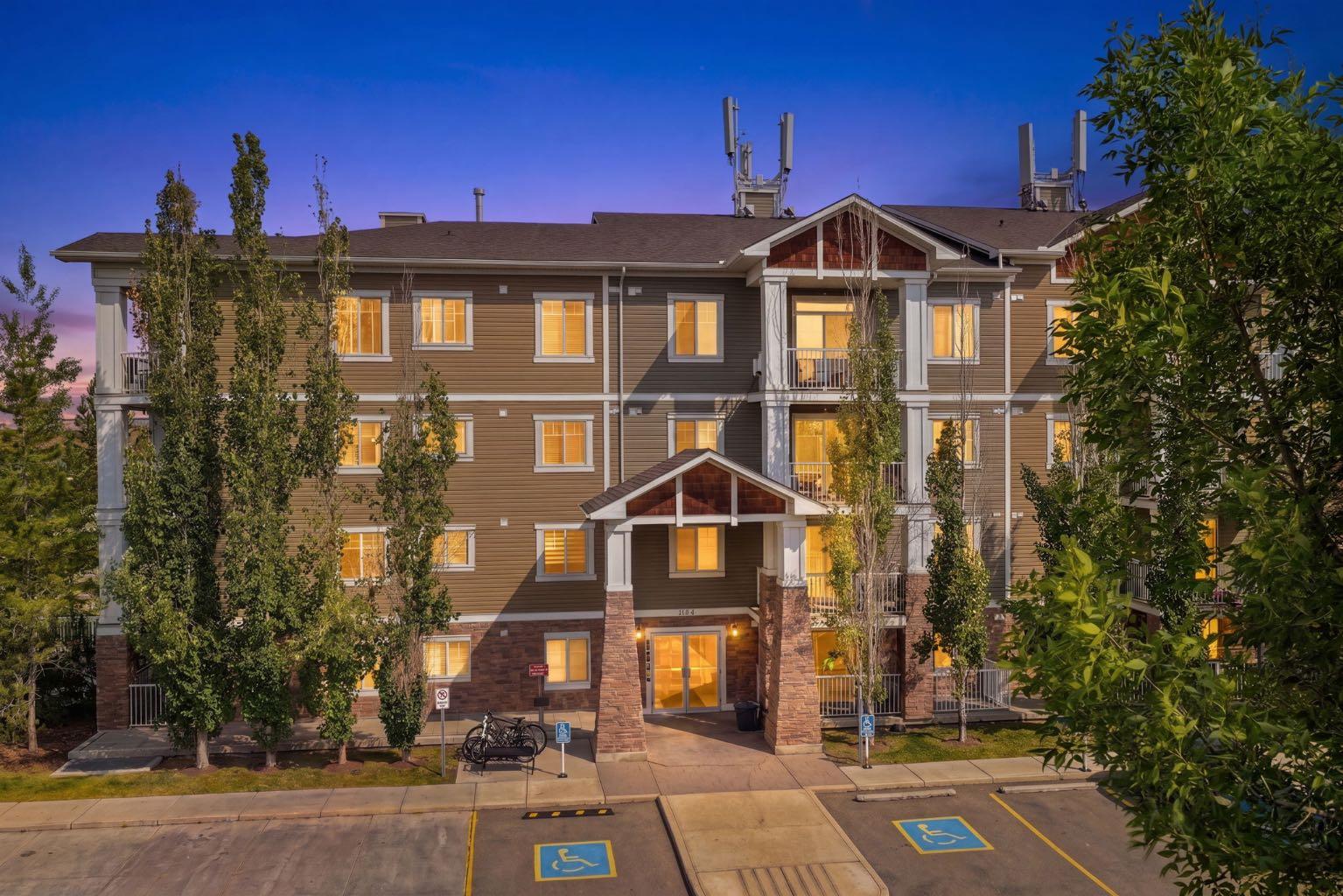 204, 304 Cranberry Park SE, T3M 1W2