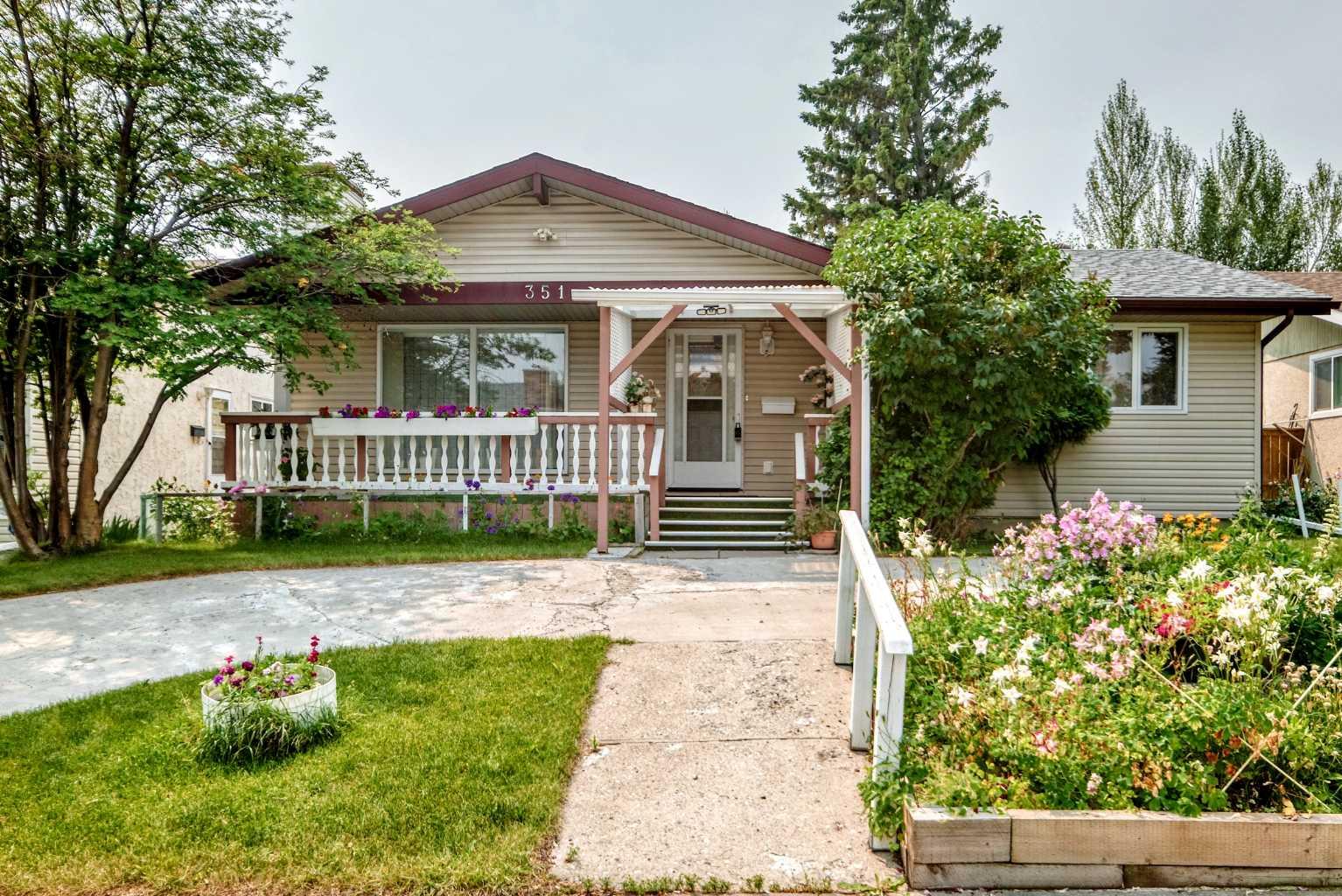351 Cedarpark Drive SW, T2W 2J5