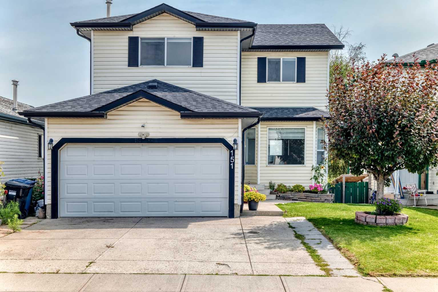 151 Applestone Park SE, T2A 7W2