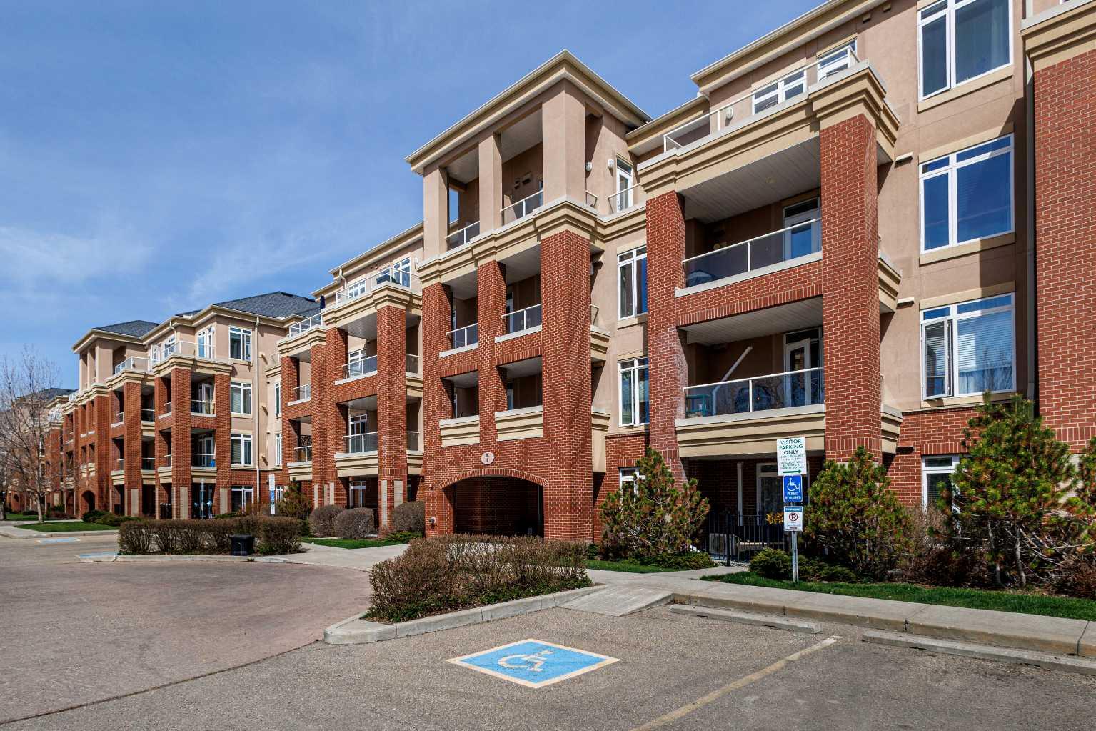 304, 8 Hemlock Crescent SW, T3C 2Z1