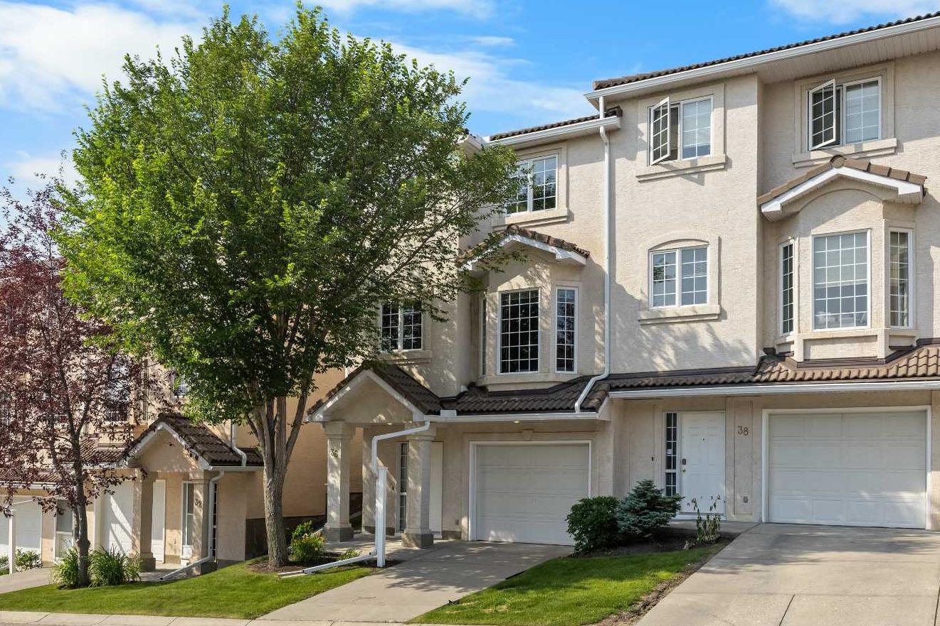 36 Hamptons Link NW, T3A 5V9